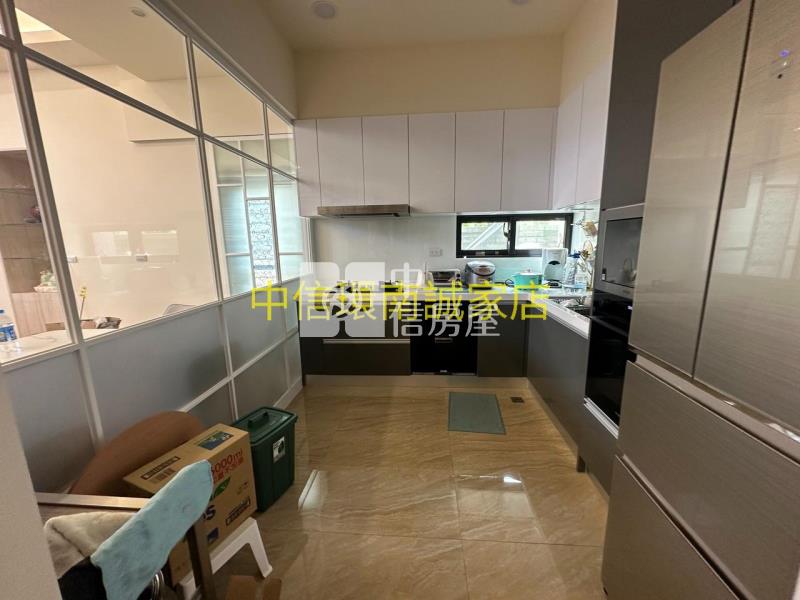 日式獨棟花園別墅房屋室內格局與周邊環境