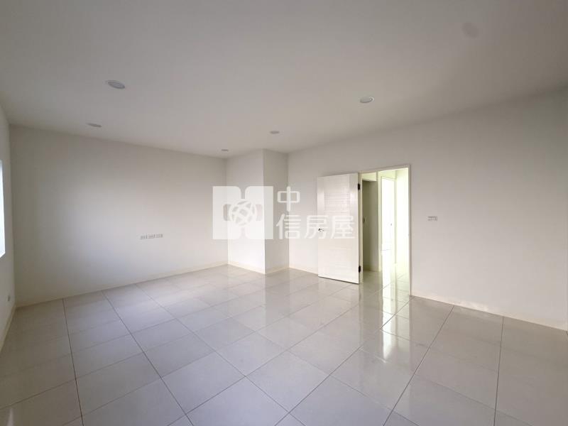 臨商60併排雙車墅房屋室內格局與周邊環境