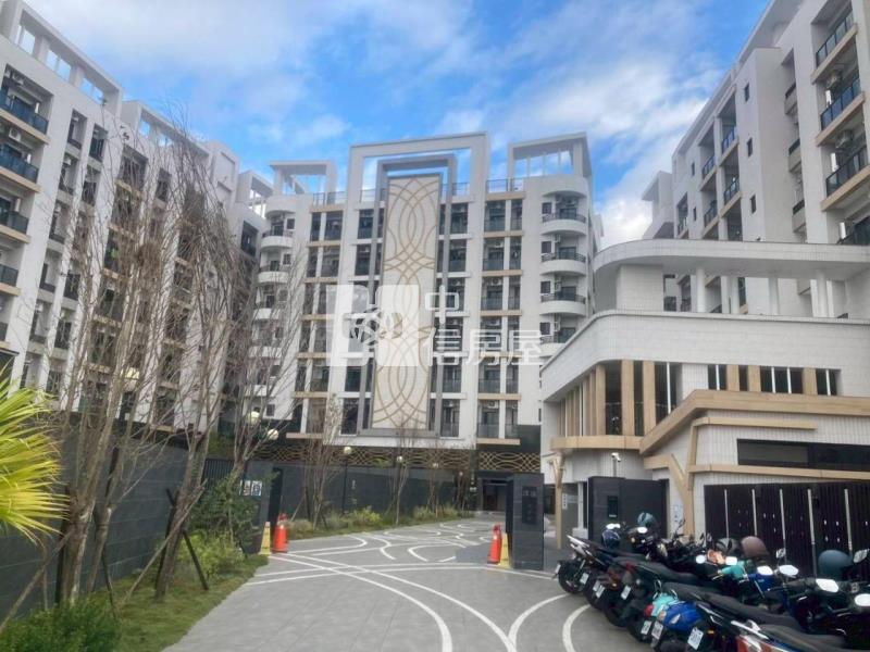 新市南科綠美次頂樓兩房雙衛車位房屋室內格局與周邊環境