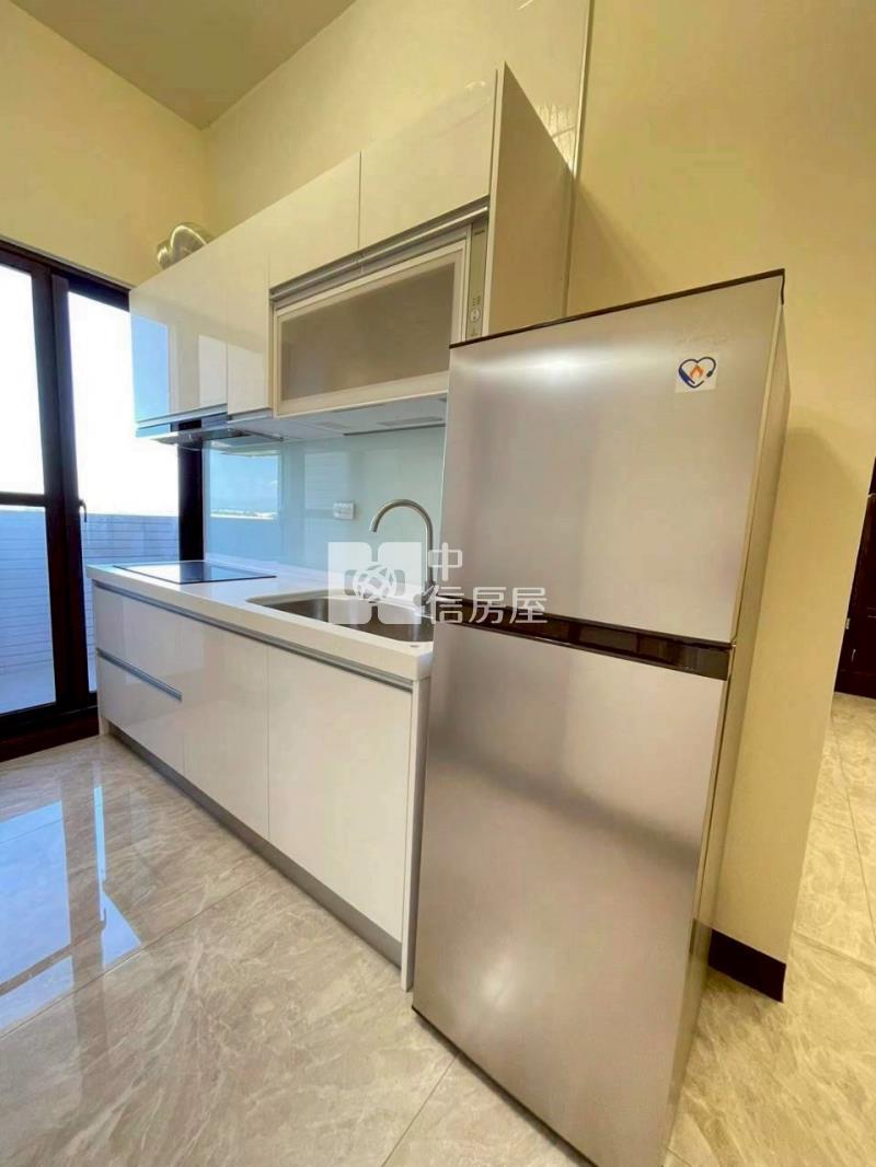 新市南科綠美次頂樓兩房雙衛車位房屋室內格局與周邊環境