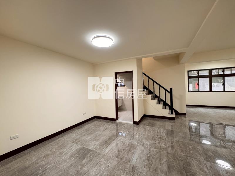 平鎮國中大面寬整新透天房屋室內格局與周邊環境