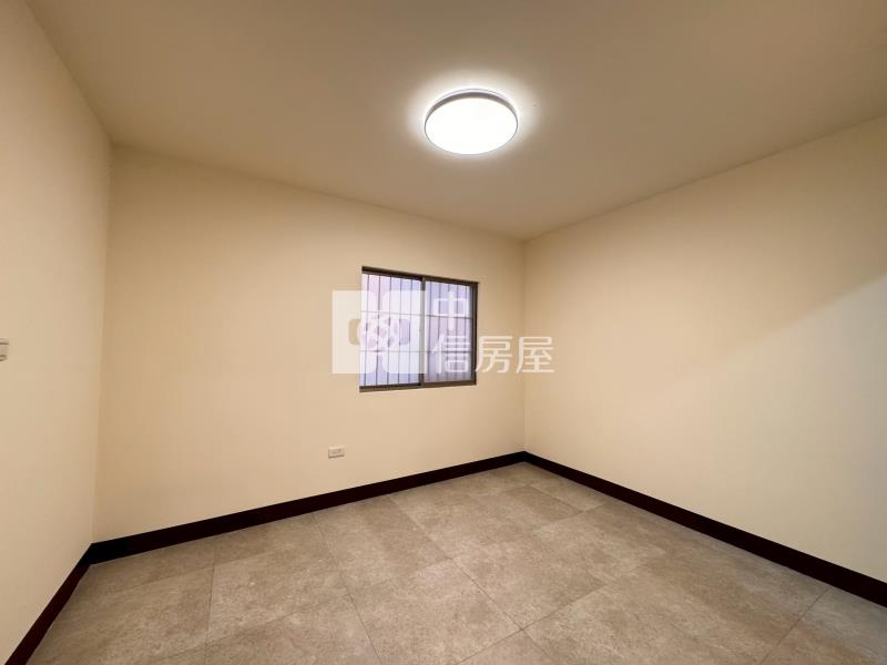 平鎮國中大面寬整新透天房屋室內格局與周邊環境