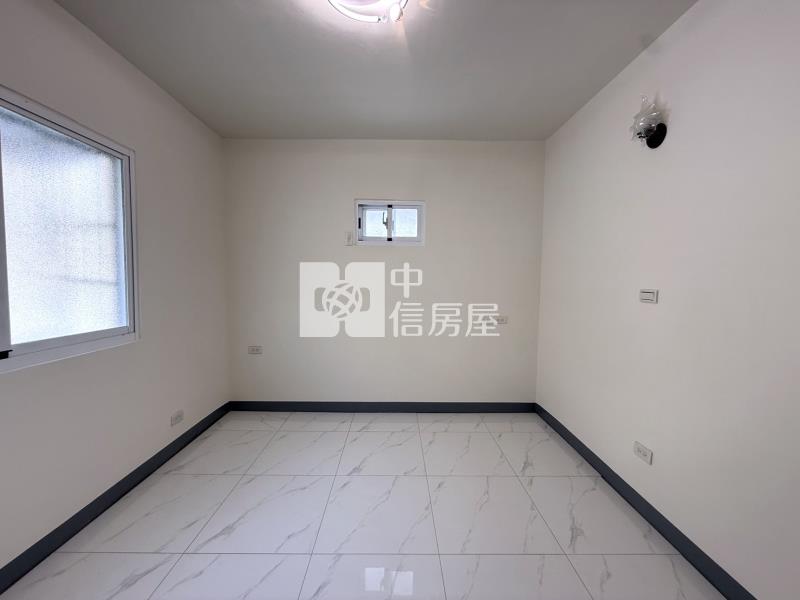 鹽埕圖書館二樓三房靓寓房屋室內格局與周邊環境