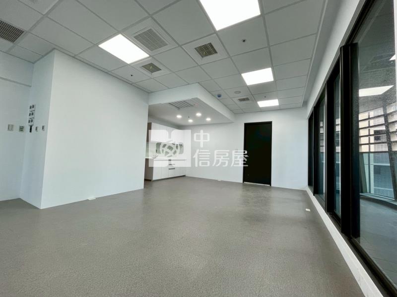 七期地標TOP1經貿中心高樓雙平車商辦房屋室內格局與周邊環境