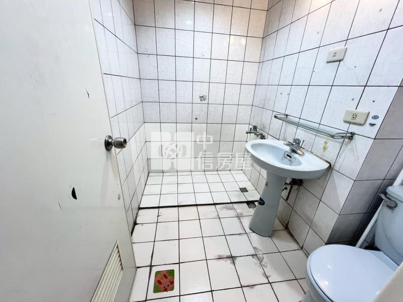 惠文國小3房車位房屋室內格局與周邊環境