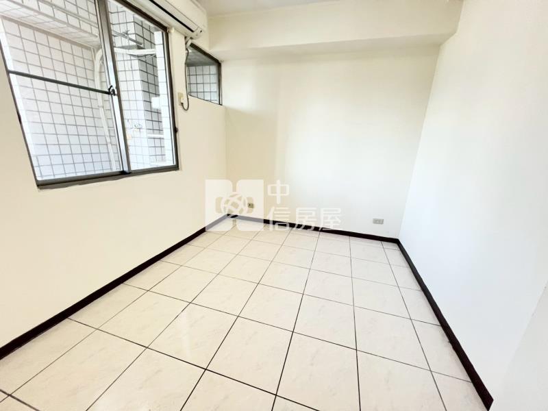 惠文國小3房車位房屋室內格局與周邊環境