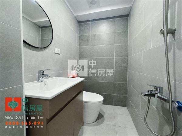 麻魚寮全新整理車位3房房屋室內格局與周邊環境