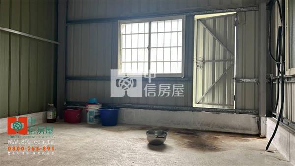 南興國中旁車庫別墅房屋室內格局與周邊環境
