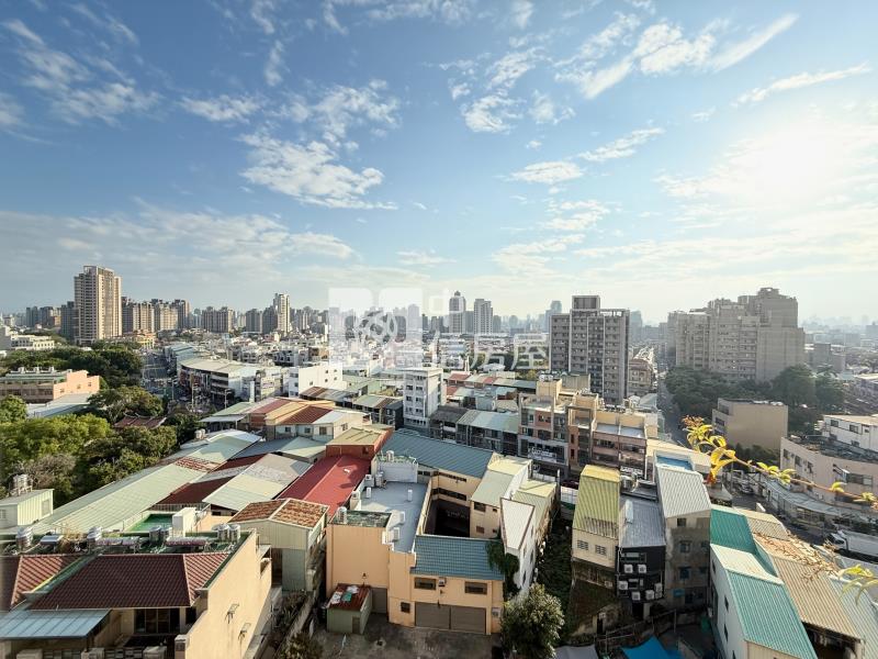 崇德天下視野採光3房平車房屋室內格局與周邊環境