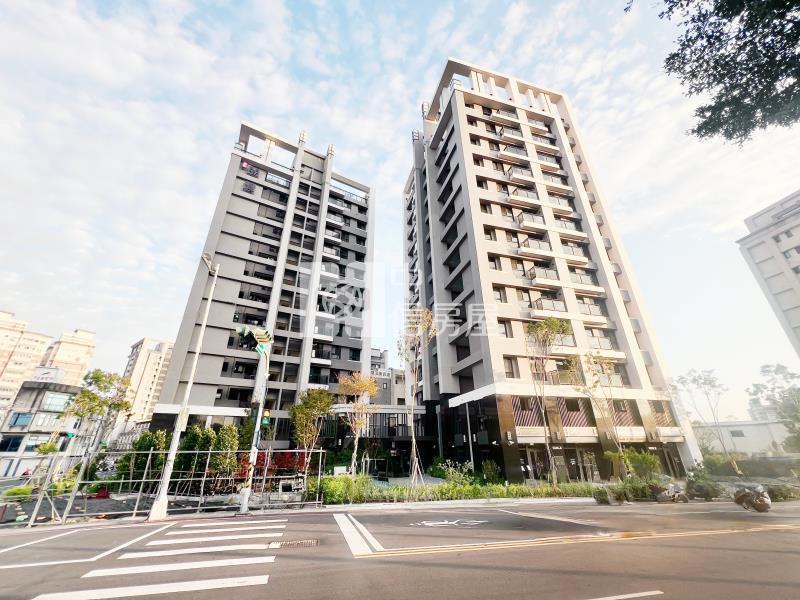 昌祐閱灣二房平車房屋室內格局與周邊環境