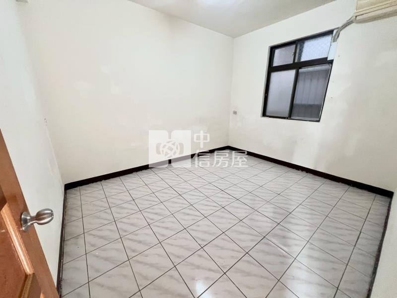 楊梅秀才路電力公司旁別墅房屋室內格局與周邊環境