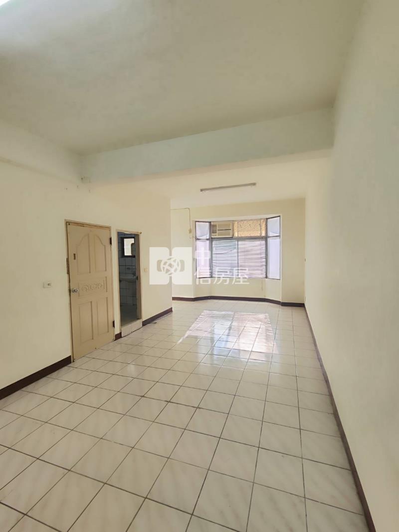 楊梅秀才路電力公司旁別墅房屋室內格局與周邊環境