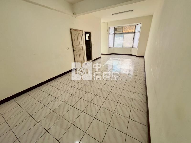 楊梅秀才路電力公司旁別墅房屋室內格局與周邊環境