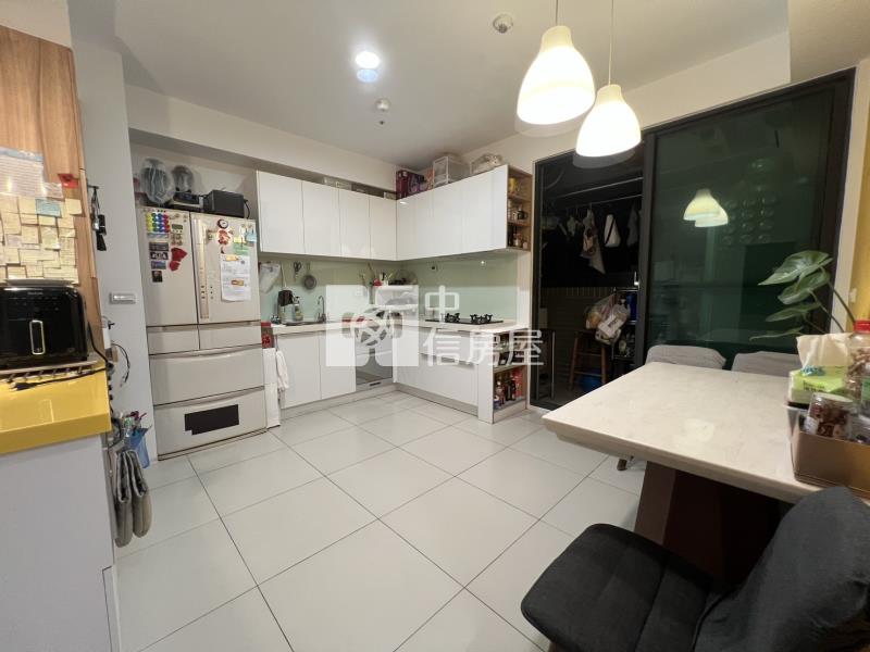 近青塘園旁景觀3+1房車房屋室內格局與周邊環境