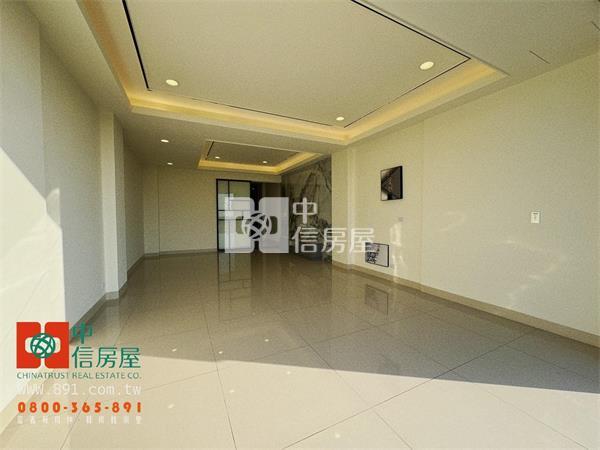 正建國路全新整理店住房屋室內格局與周邊環境