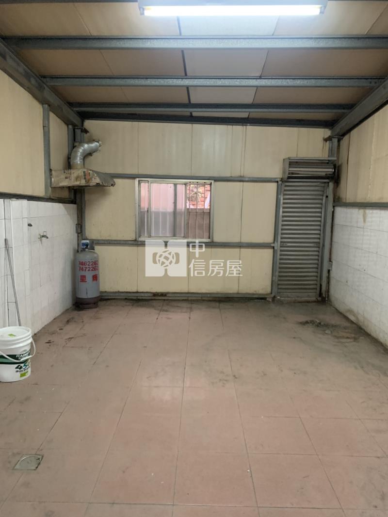 經武鳳松商圈可停車透天房屋室內格局與周邊環境