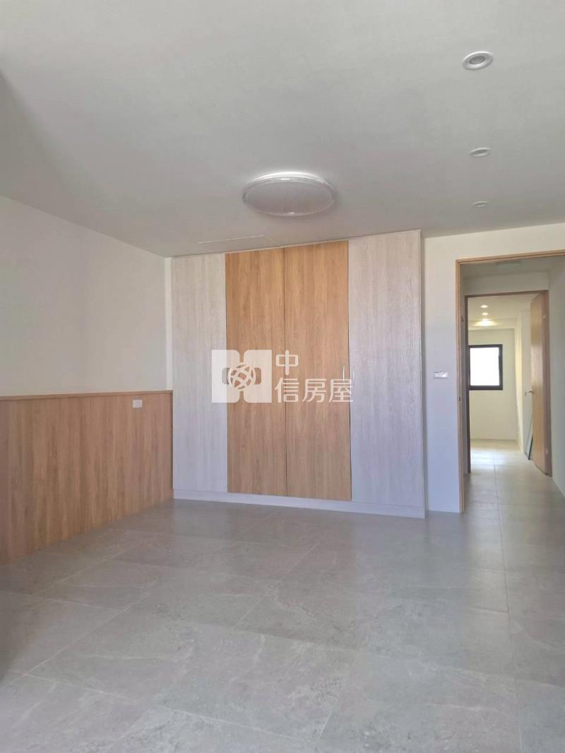 南區日新國小旁整新四套房透天房屋室內格局與周邊環境