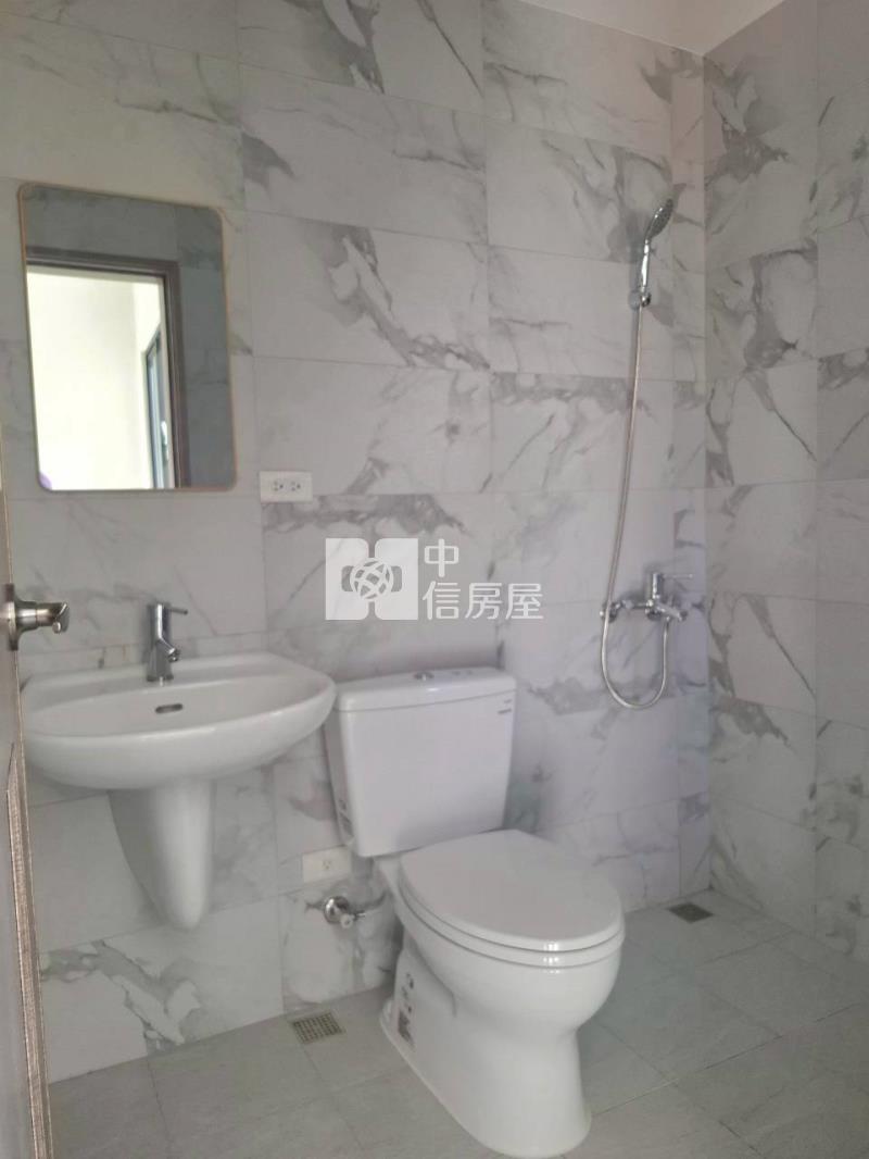 南區日新國小旁整新四套房透天房屋室內格局與周邊環境