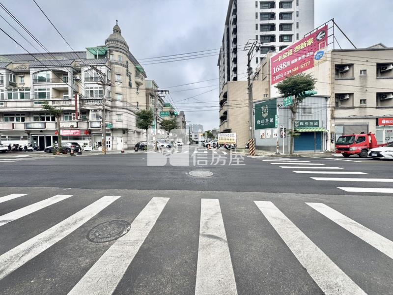 近A21捷運站.交流道.臨南園二路建地房屋室內格局與周邊環境