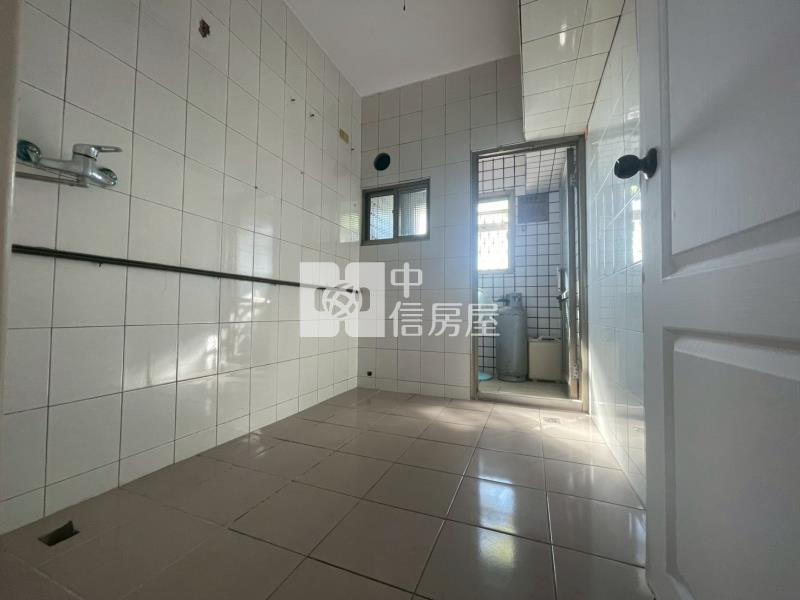 長治近演藝廳車位大3房*專約*房屋室內格局與周邊環境