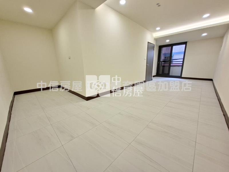 平鎮透天10米路店住房屋室內格局與周邊環境