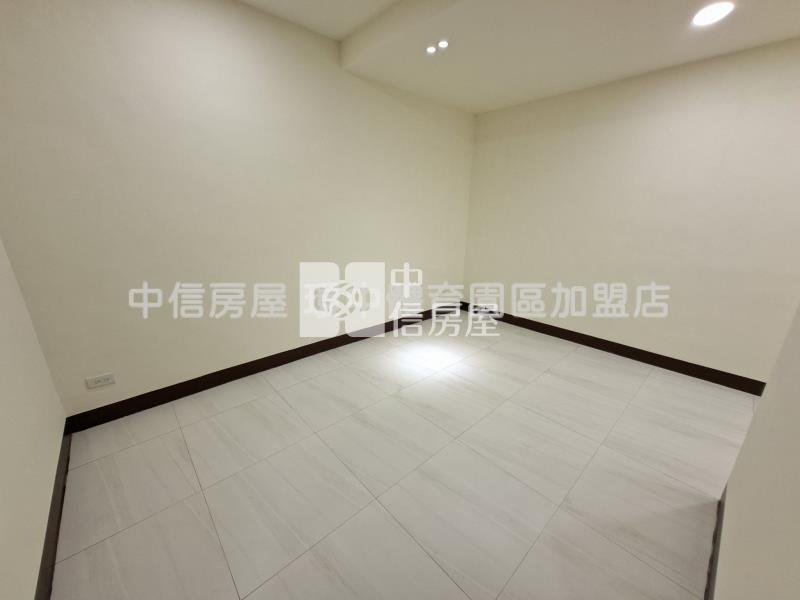 平鎮透天10米路店住房屋室內格局與周邊環境