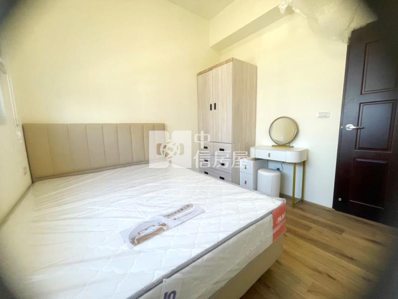 【新世紀】草漯電梯2房(附全套家俱家電)房屋室內格局與周邊環境