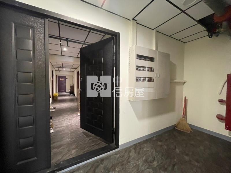 台南大學收租9套房大樓A房屋室內格局與周邊環境