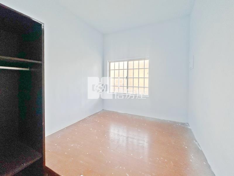 新光黃昏市場旁大地坪靜巷透天房屋室內格局與周邊環境