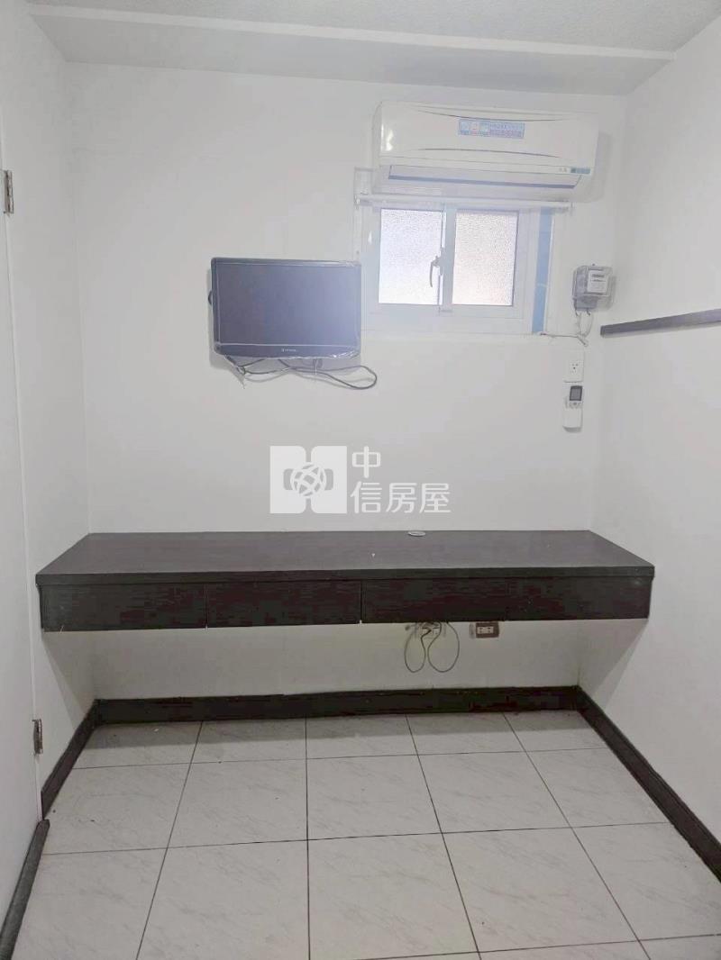 台南應大旁龍的天下2改3房車位房屋室內格局與周邊環境