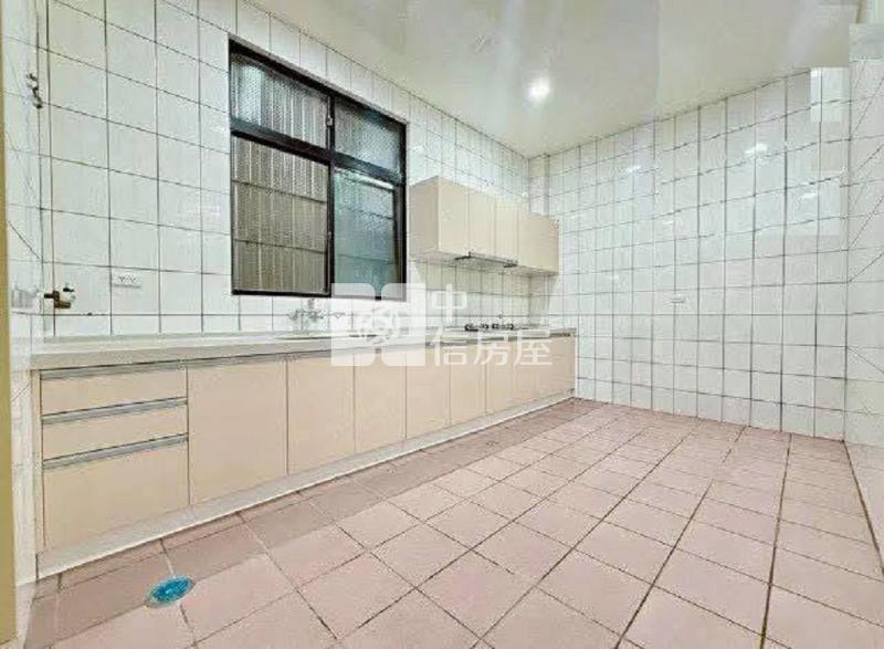 秀才路整新透天(中信卓越團隊)房屋室內格局與周邊環境