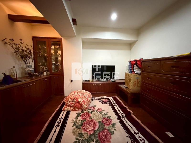 南門公園電梯6大房(中信卓越團隊)房屋室內格局與周邊環境