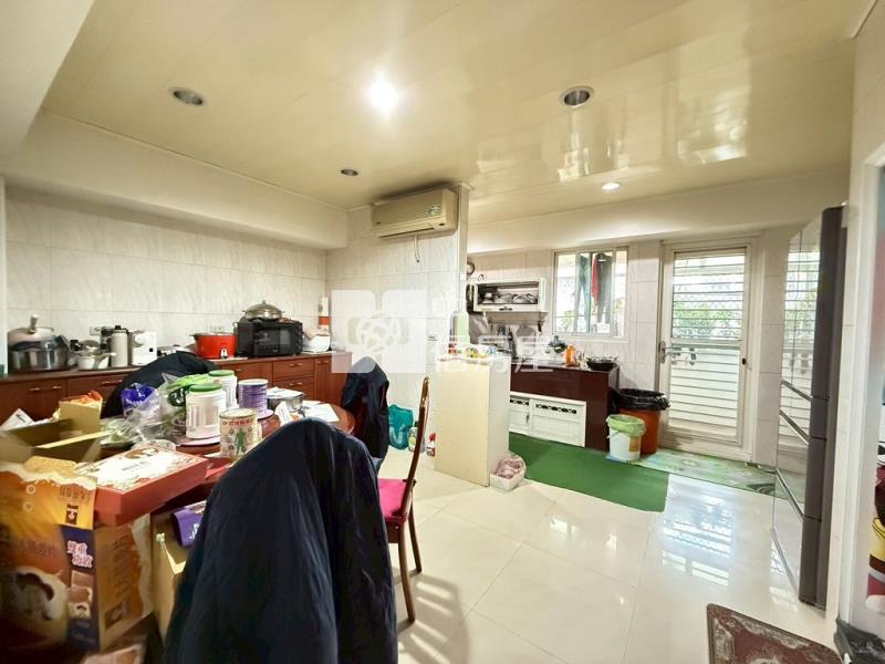 南門公園電梯6大房(中信卓越團隊)房屋室內格局與周邊環境