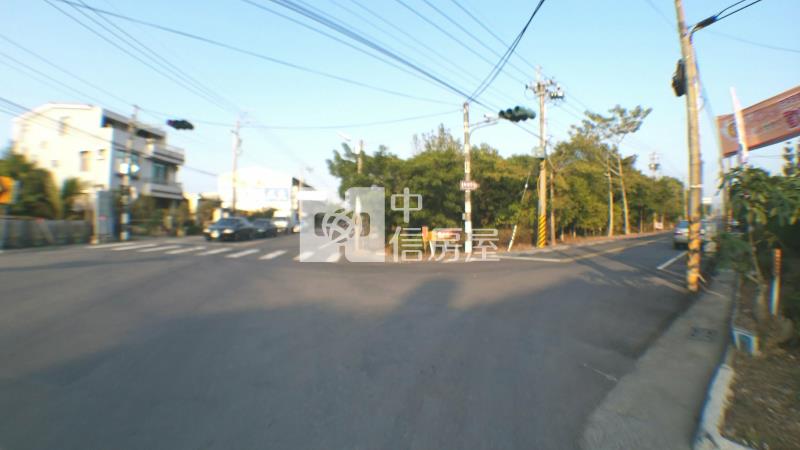 近東山休息站臨路美農地2房屋室內格局與周邊環境