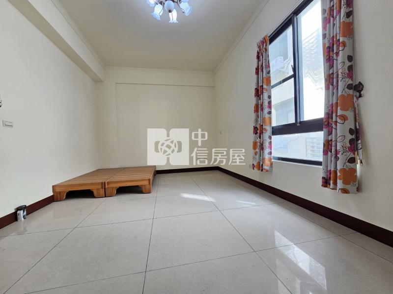 竹南大埔前庭雙車美墅房屋室內格局與周邊環境