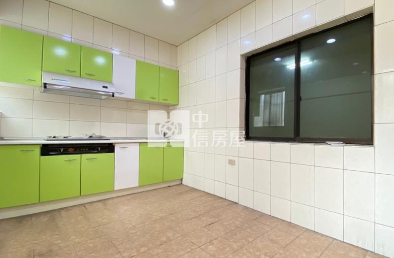 中區低總價電梯大三房房屋室內格局與周邊環境