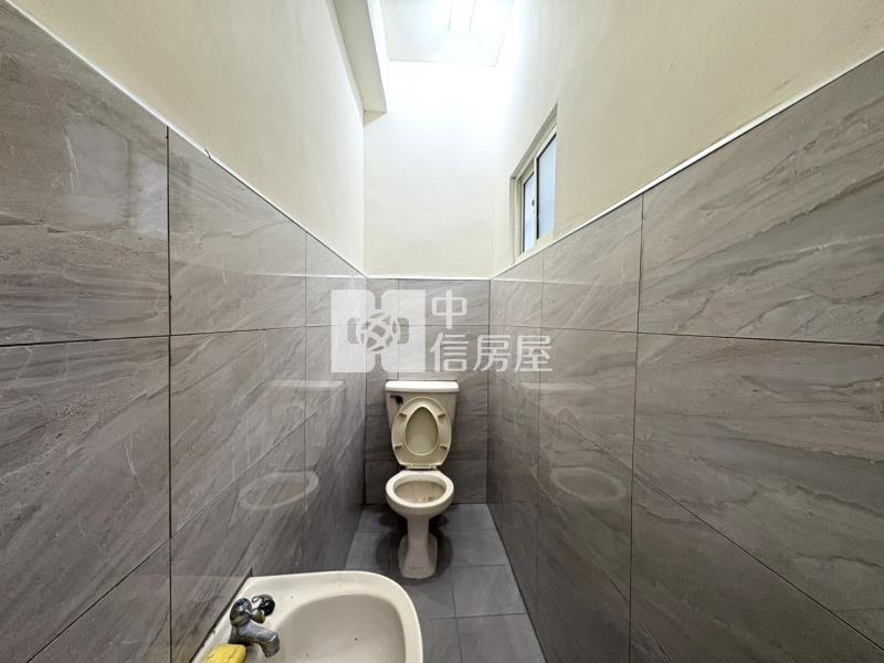 東山商圈一新二街透天房屋室內格局與周邊環境