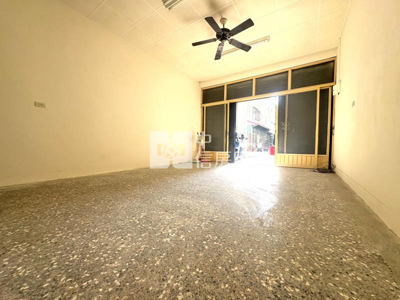 東山商圈一新二街透天房屋室內格局與周邊環境