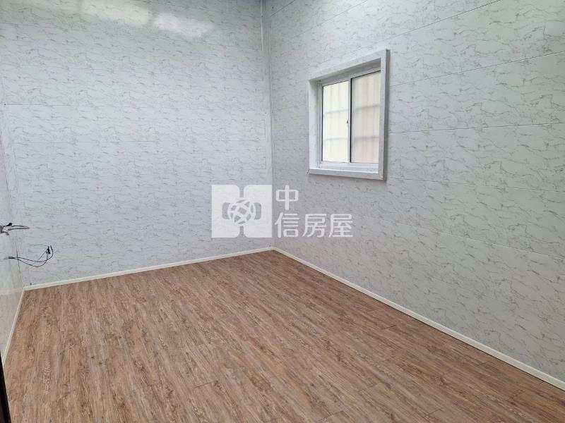 商60全新整修大面寬車墅房屋室內格局與周邊環境