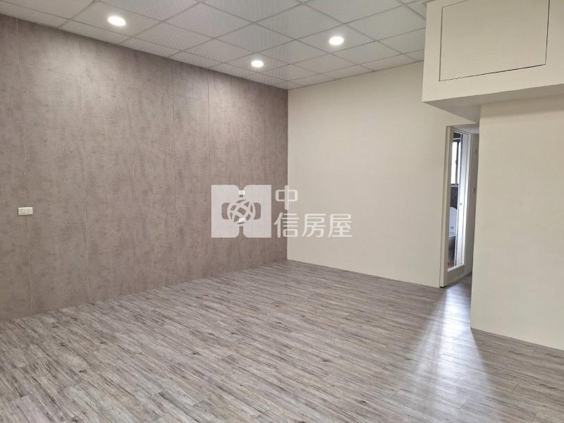 商60全新整修大面寬車墅房屋室內格局與周邊環境