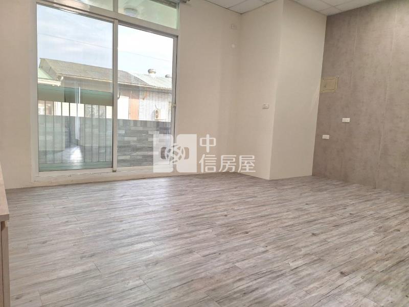 商60全新整修大面寬車墅房屋室內格局與周邊環境