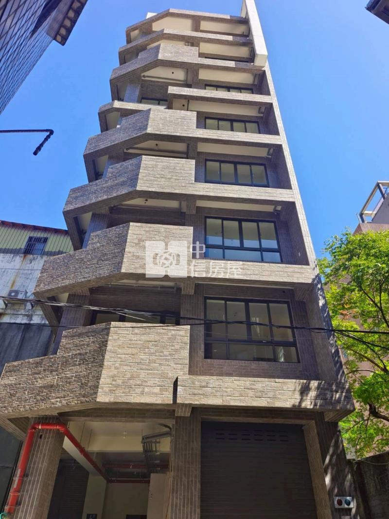 ▲近火車站北站全新電梯三房房屋室內格局與周邊環境