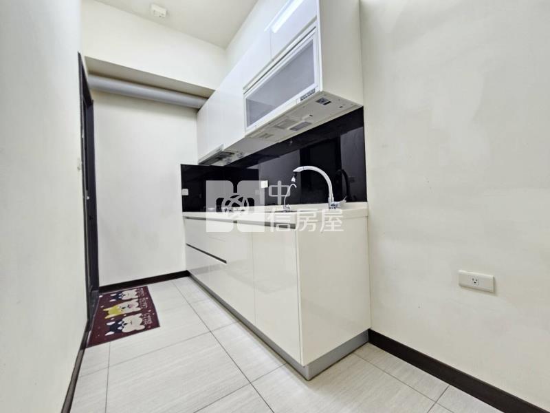 頭份品未來車位大樓房屋室內格局與周邊環境