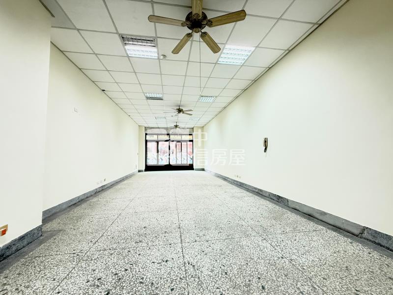 昌平商圈嘉年華1～3樓樓店+平車房屋室內格局與周邊環境