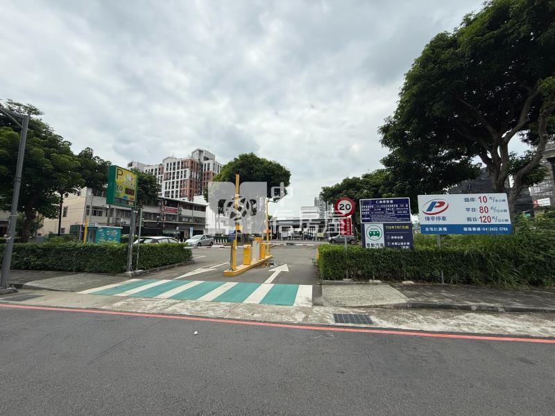 14期昌平東六路住1之1建地房屋室內格局與周邊環境