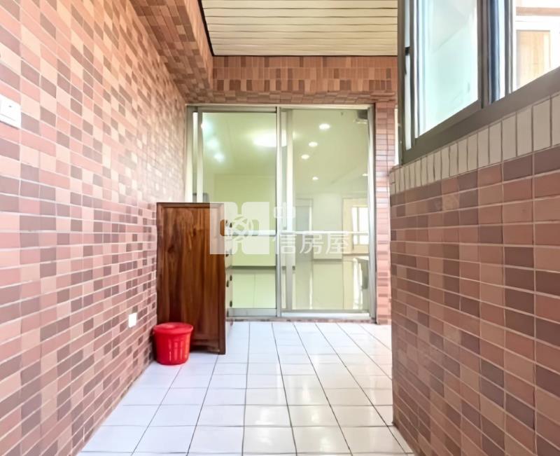 曉陽桂冠美華廈房屋室內格局與周邊環境