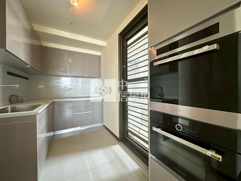 浩瀚湖濱城最美棟別面公園三房平車房屋室內格局與周邊環境