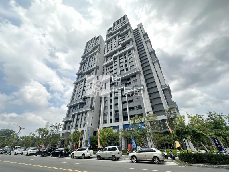 浩瀚湖濱城最美棟別面公園三房平車房屋室內格局與周邊環境