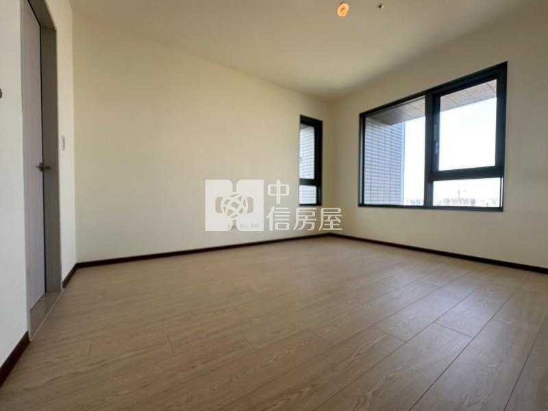 浩瀚湖濱城最美棟別面公園三房平車房屋室內格局與周邊環境