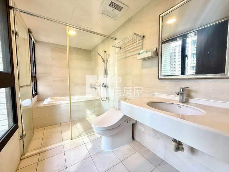 捷運好市多聚佳捷作三房平車房屋室內格局與周邊環境